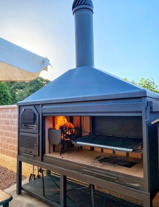 Barbacoa NUEVAS de metal UW