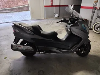 Suzuki Burgman 400 - 59.000 km - ITV 11/26