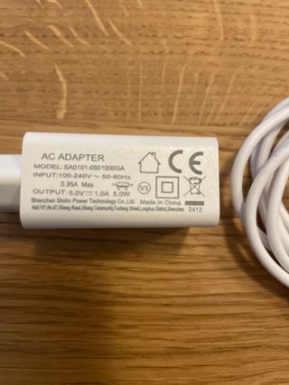 Adaptador y Cable USB C Blanco