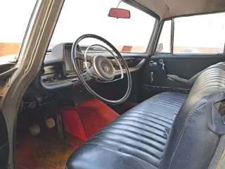 Mercedes-Benz 220 S 1975