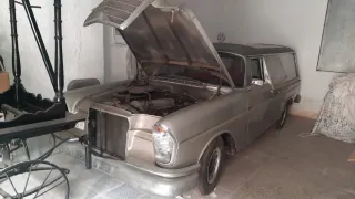 Mercedes-Benz 220 S 1975