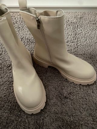 Botas beige Nuevas N38