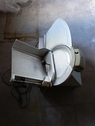 Cortadora de fiambre profesional