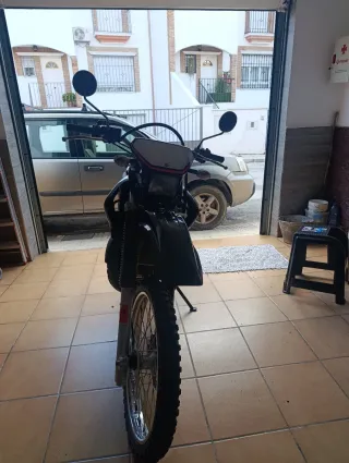 Yamaha DT 125 Enduro.