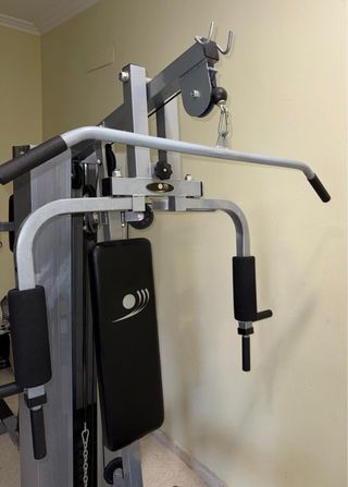 Máquina de gimnasio multifunción