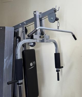 Máquina de gimnasio multifunción