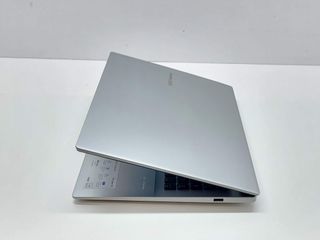 pc portatil asus f1607q