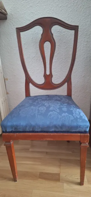 Mesa comedor madera y 6 sillas tapizadas