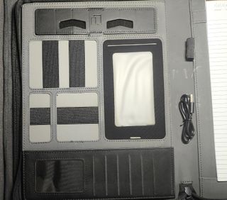 Carpeta Ford A4 Cuero Vegano con Batería