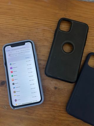 iPhone 11 128GB + 3 fundas