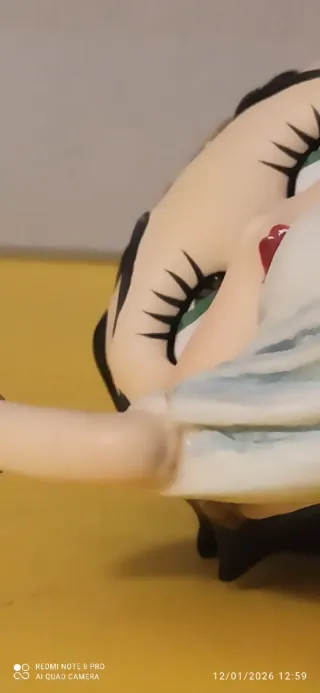 Statuina di Betty Boop. È alta circa cm 15,5.