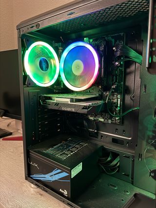 PC Gaming Gigabyte RGB LED