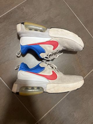 Deportivos Nike Beige/Azul Talla 39