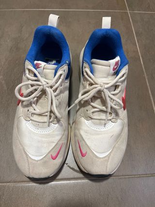 Deportivos Nike Beige/Azul Talla 39