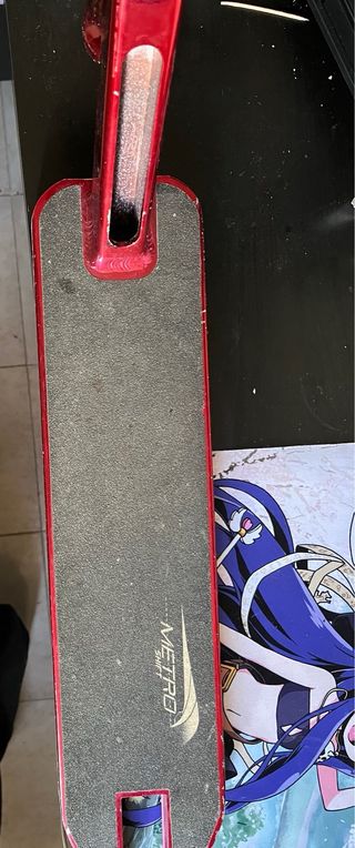 Base de patinete scooter roja