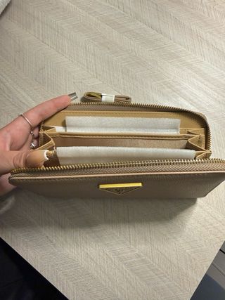 Monedero Guess Beige