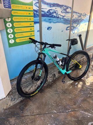 Bicicleta Megamo Carbono