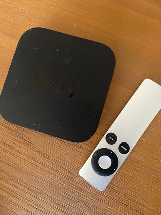 Apple TV 3ª Gen con Mando y Cables