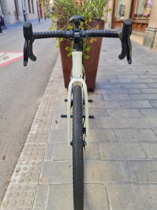 OFERTA! CUBE NUROAD C:62 EX GRAVEL NUEVA (M)