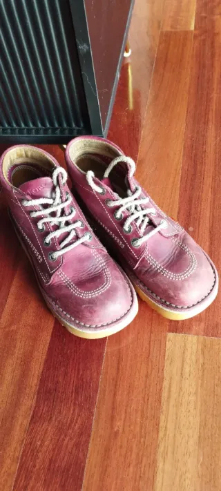 Kickers granates talla 38