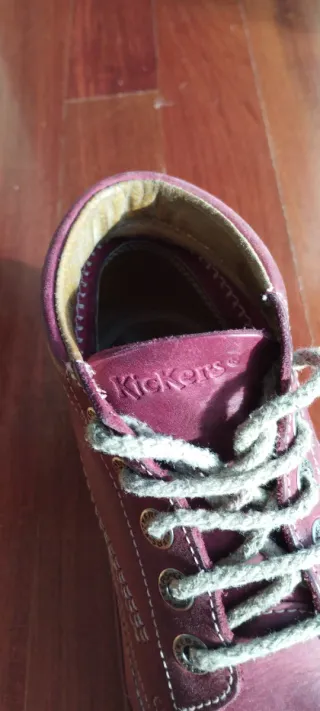 Kickers granates talla 38