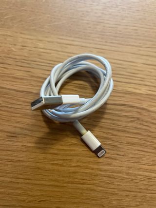 Adaptador y Cable Cargador Apple