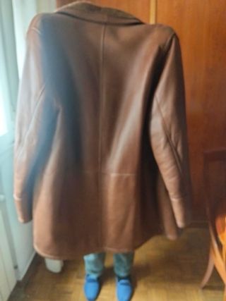 Chaquetón de cuero y piel