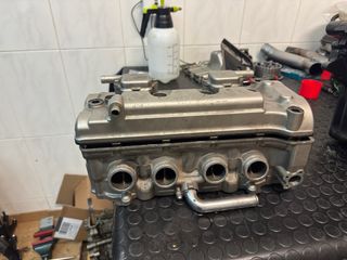 Culata y Tapa Balancines Honda CBF 1000 SC57E