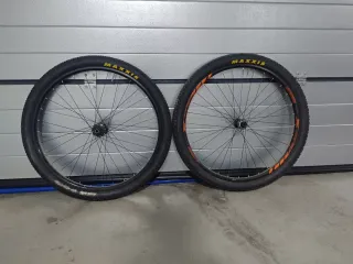 Llantas MTB 29 con cubiertas Maxxis