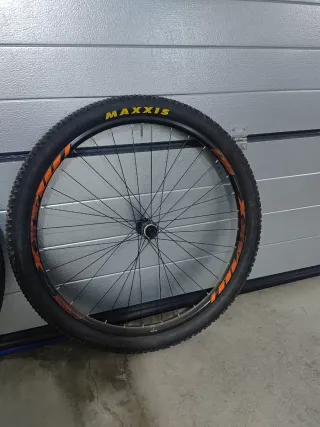 Llantas MTB 29 con cubiertas Maxxis