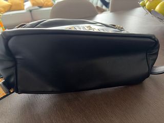 Mochila Love Moschino Preta Dourada