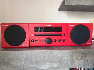 Minicadena Yamaha CRX-040 CD Receiver Roja