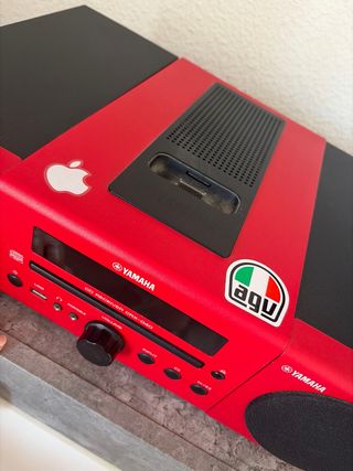 Minicadena Yamaha CRX-040 CD Receiver Roja