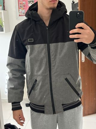 Chaqueta Inside Negra y Gris