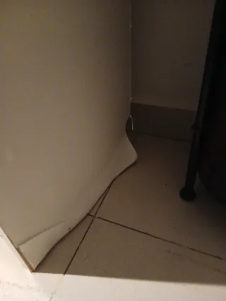 Zapatero blanco de plástico