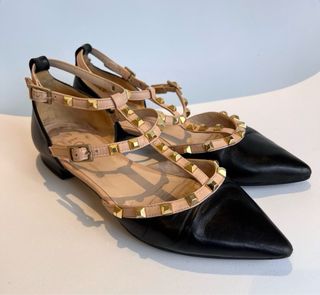 Zapatos Lodi Negros y Nude Tacon Bajo