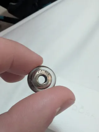 Charm Pandora Cristal Rayas Rojas y Plata