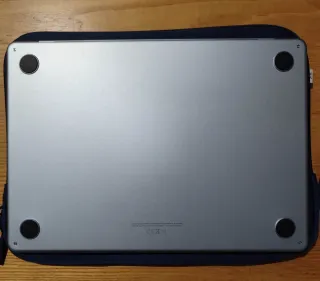 MacBook Air 13 16GB Skyblue 2025 con garantia.