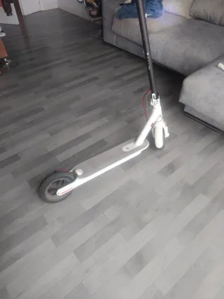 Patinete Eléctrico Xiaomi Mi 365