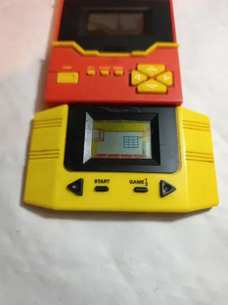 Mini consola de videojuegos retro sin probar