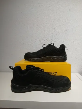 Zapatos de seguridad negros