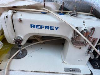 Máquina de coser profesional Refrey 427