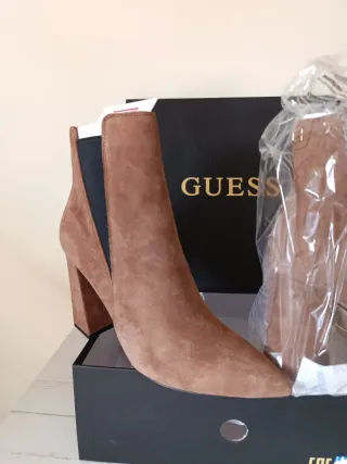 BOTINES GUESS SIN ESTRENAR Marrón Claro Talla 39