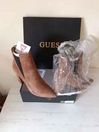 BOTINES GUESS SIN ESTRENAR Marrón Claro Talla 39