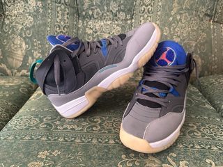 Tenis Jordan Azul y Gris