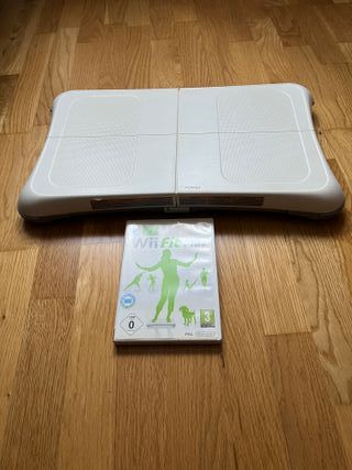 Wii Balance Board + Wii Fit Plus
