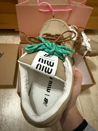 Zapatillas New Balance x Miu Miu Beige/Marrón