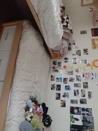 Cama nido de madera y tela