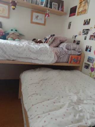 Cama nido de madera y tela