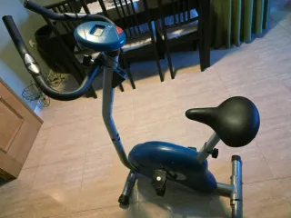 Bicicleta Estática Azul y Gris